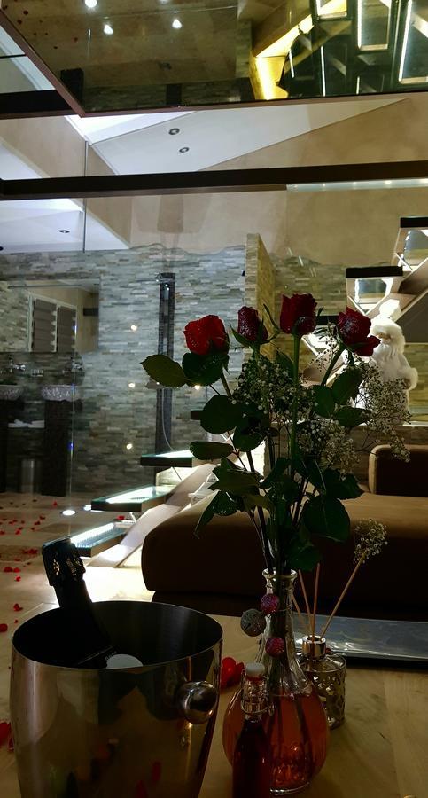 Hôtel L'Eveil Des Sens à Châteauneuf-le-Rouge Extérieur photo